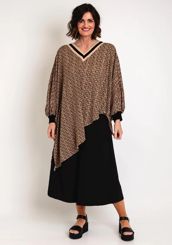 Cozy Fitting Malissa J One Size Greek Key Top, Camel
