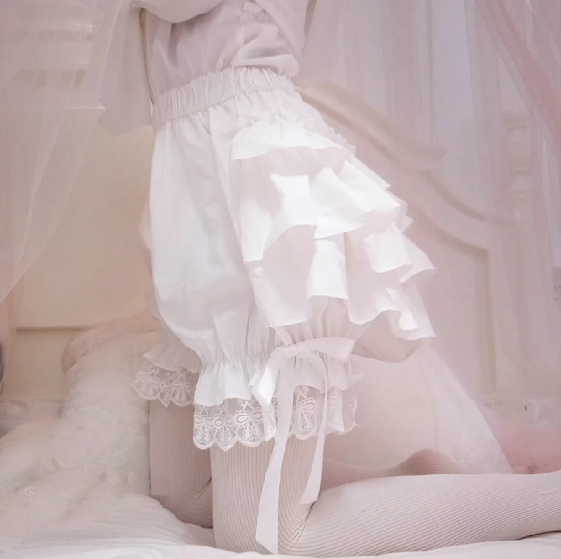 Elegant Casuals Bow Lace Cotton Ruffle Bloomers