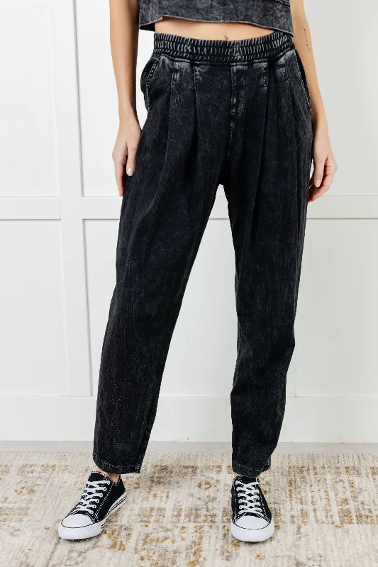 Comfortable Tops Limber Up Straight Leg Sweats in Black