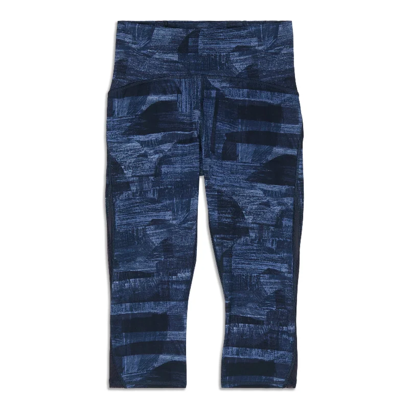 Trendy Looks Train Times Crop - Resale