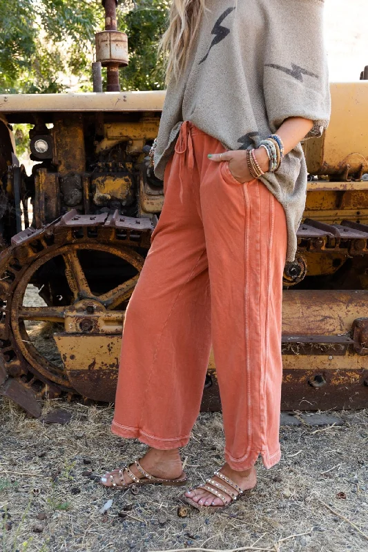 Light Dressing So Comfy Wide Leg Pant Cropped Length - Faded Rust