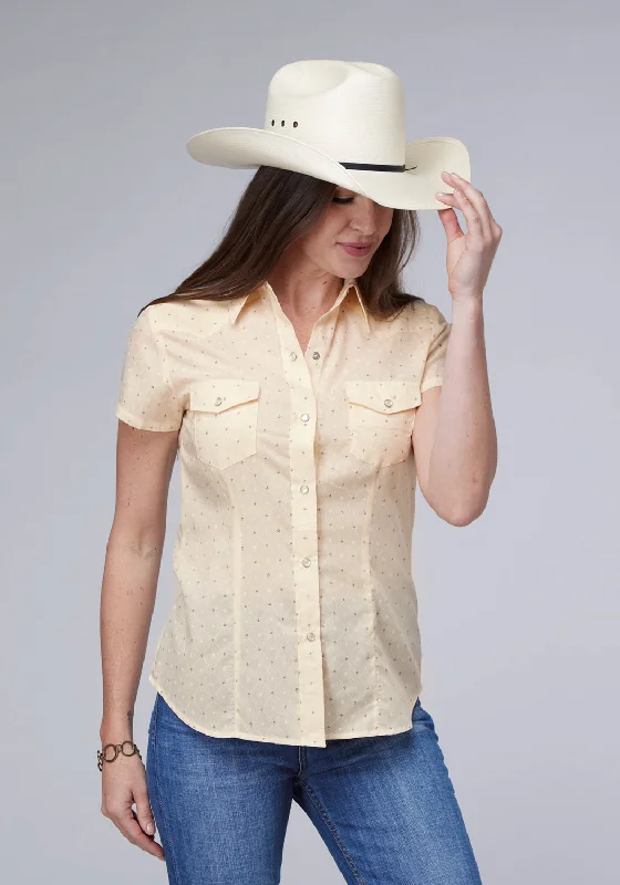 Cozy Apparel Roper Womens Diamond Wallpaper Cream Cotton Blend S/S Shirt
