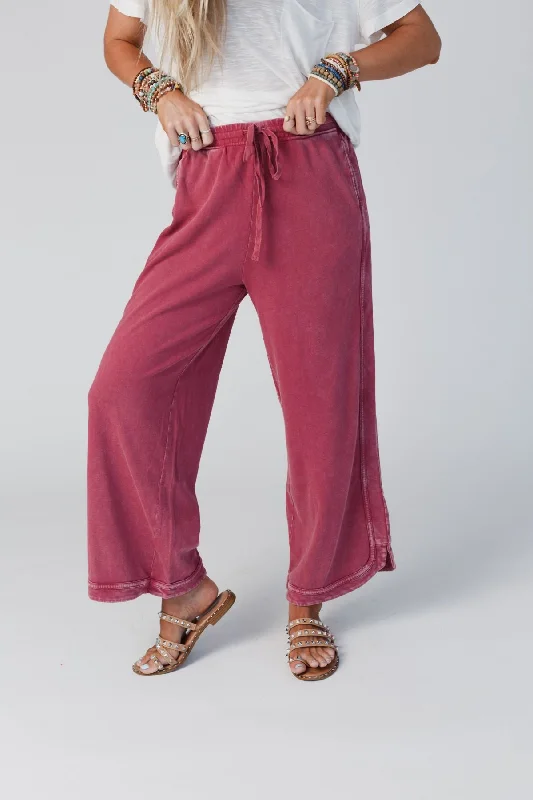 Soft Knitwear So Comfy Wide Leg Pant Cropped Length - Burgundy