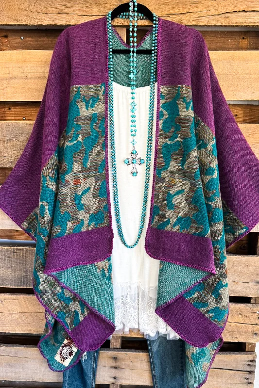 Easy Chic Glance My Way Poncho - Purple