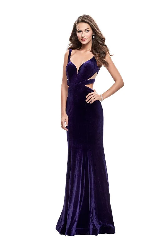 Soft Knitwear La Femme - 25866 Deep V-neck Velvet Sheath Dress