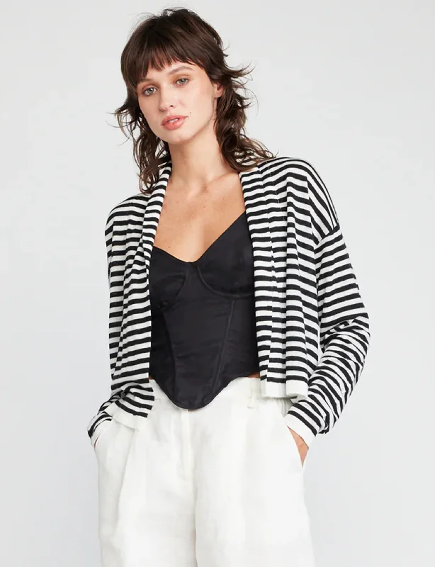 Casual Ease Octavia Shawl, Black/White