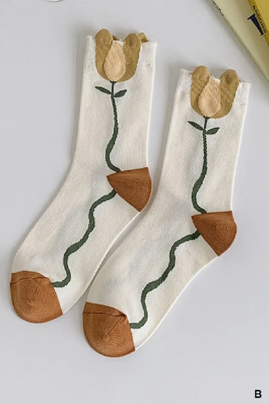 Cozy Knits VINTAGE FLORAL DESIGN SOCKS - TULIPS
