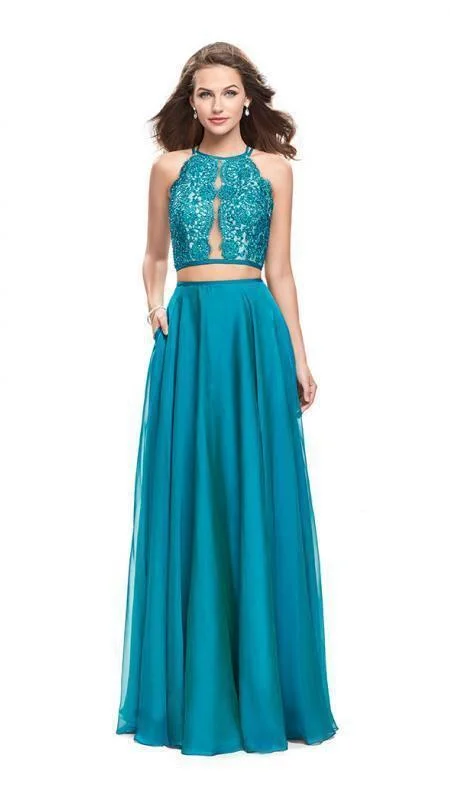 Soft Fabric Looks La Femme - 25843 Two-Piece Illusion Paneled Lace Bodice Chiffon Gown Soft Fabric Looks La Femme - 25843 Two-Piece Illusion Paneled Lace Bodice Chiffon Gown