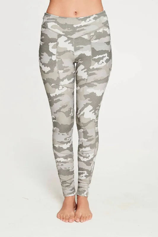 Modern Chic Quadrablend Paneled Ribbed Legging In Camo Print