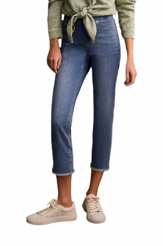 Simple Chic Audrey Pull On Crop Pants In River Blue