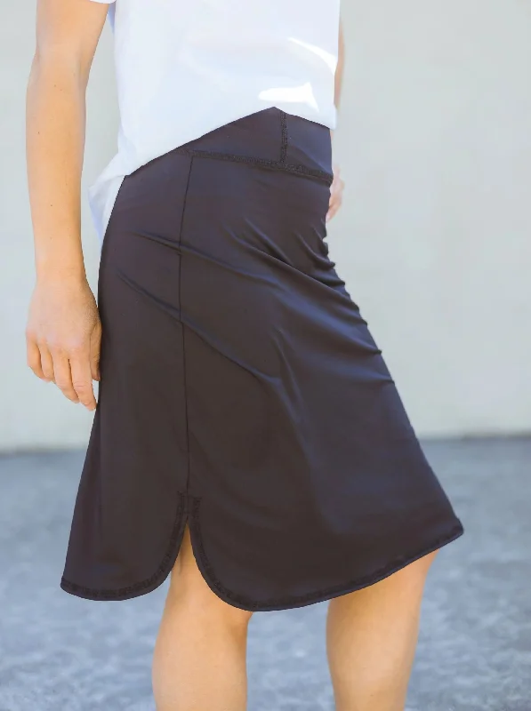Warm Layers Recycled All Day Active Skirt - Black