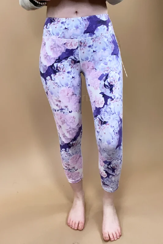 Cozy Fitting Floral Active Wear Capris