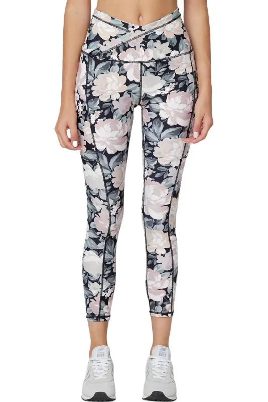 Comfortable Fitwear Vintage Petal Legging In Black