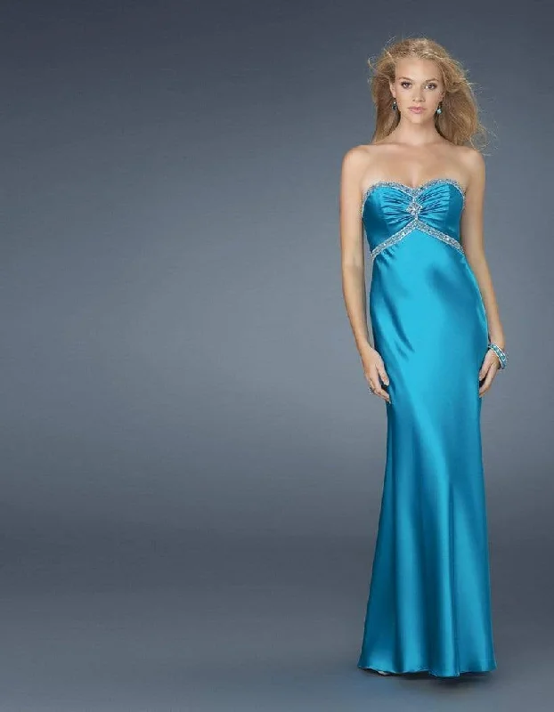 Soft Textures La Femme Gigi - 14574 Luminously Ruched Sweetheart Sheath Gown