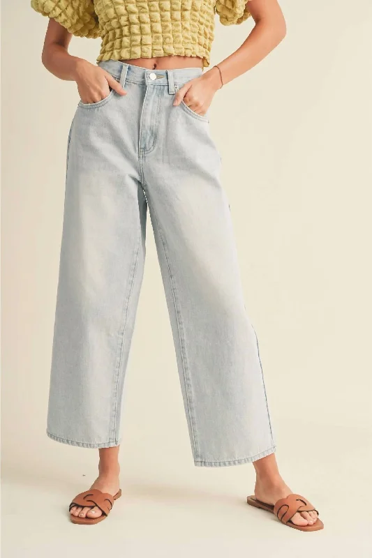 Comfy Pants Crop Light Denim Pants In Ice Denim