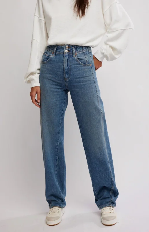 Easy Comfort Style Aster Straight Jean In Swarm