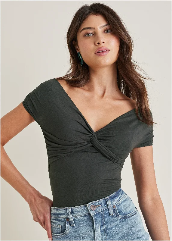 Sporty Comfort Twist Off-The-Shoulder Top - Black