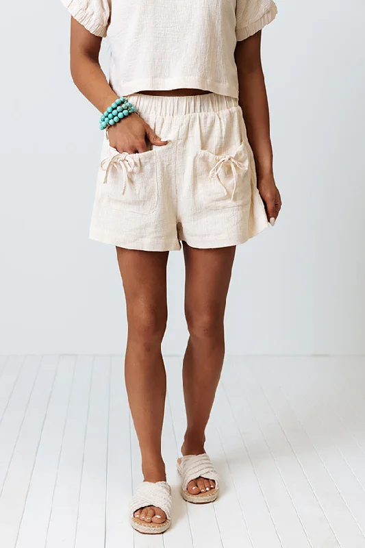 Elegant Dressing Oh, Tell Me More Shorts In Cream