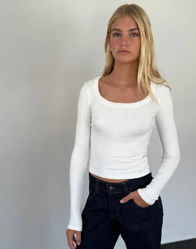 Soft Looks Binlo Extra Long Sleeve Top in White