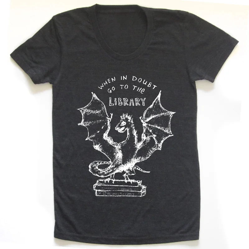 Light Comfort Book Dragon : women tri-blend T