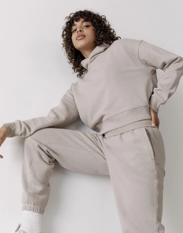 Comfortable Fashion Looks The Womens Pullover Crop Hoodie in Ashwood