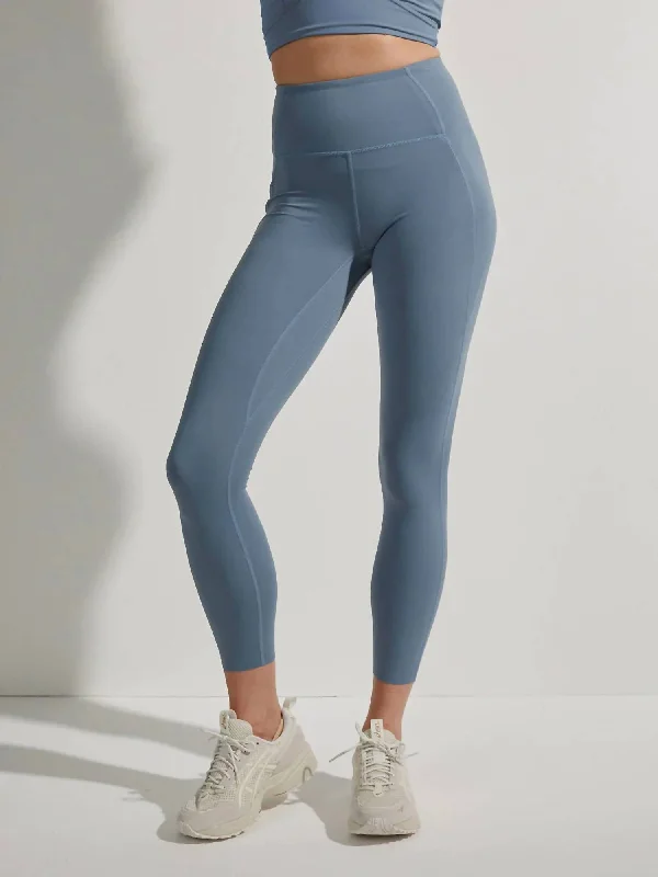 Breathable Style Let's Go Night Running 25 Legging In Blue Mirage