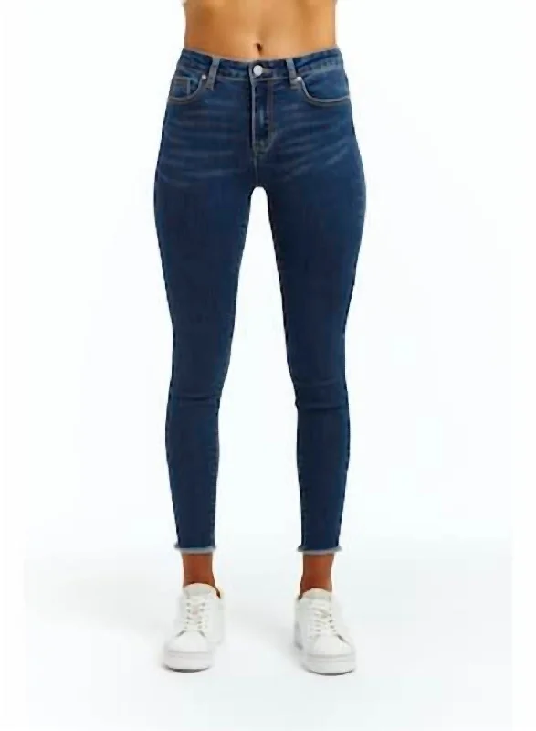 Relaxed Chic High Rise Fray Hem Skinny Jeans In Grey