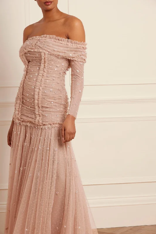 Warm Chic Love Heart Rouched Off-Shoulder Gown