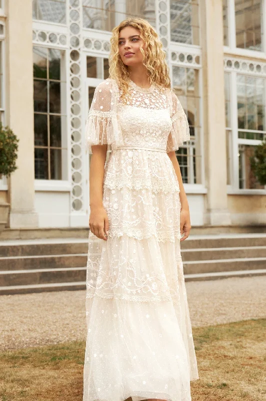 Casual Comfort Midsummer Lace Round Neck Gown