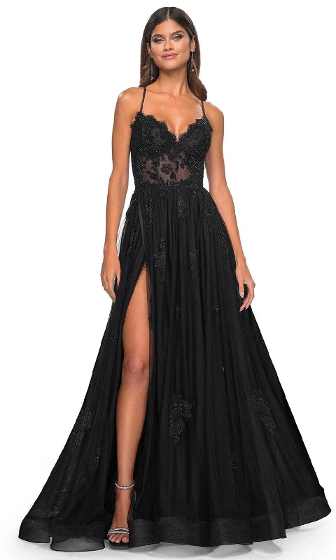 Chic Comfort Wear La Femme 32028 - Lace Styled Prom Dress